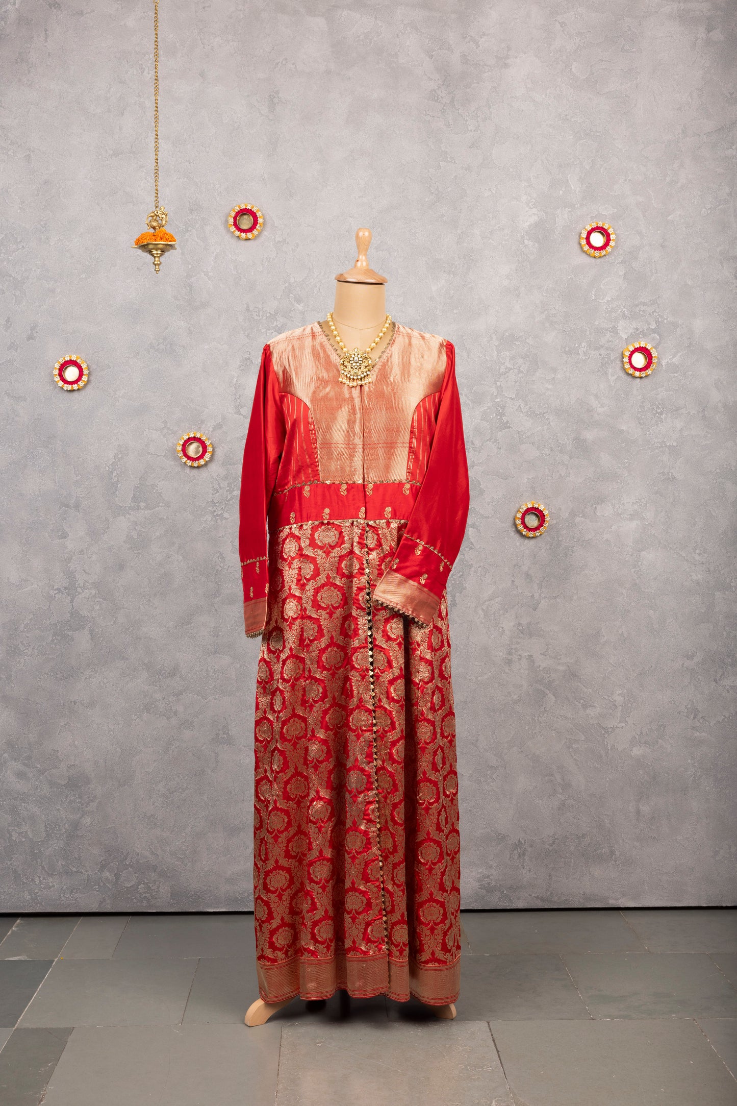 A/2-32: Bridal radiance