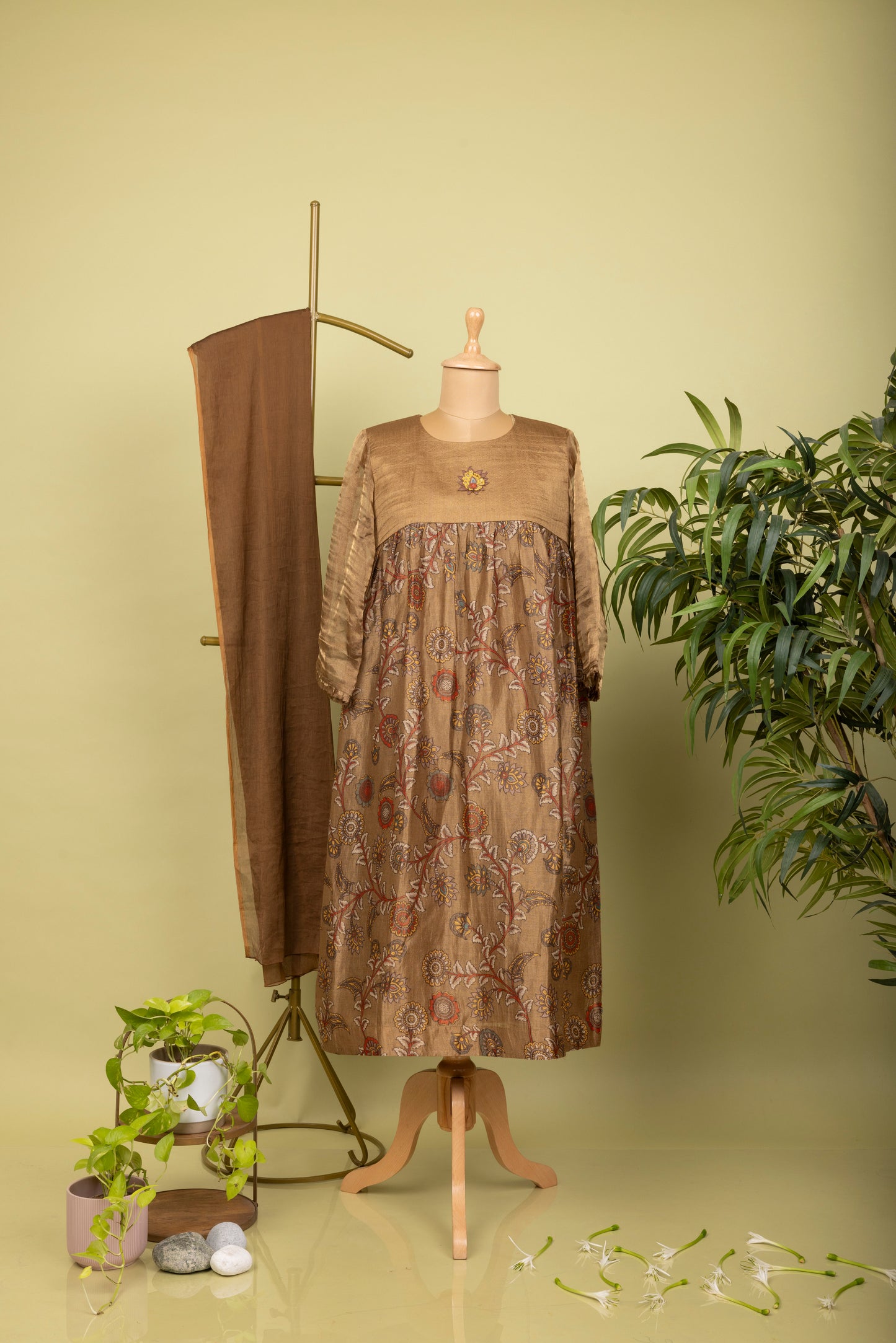 A/3-2: Floral elegance