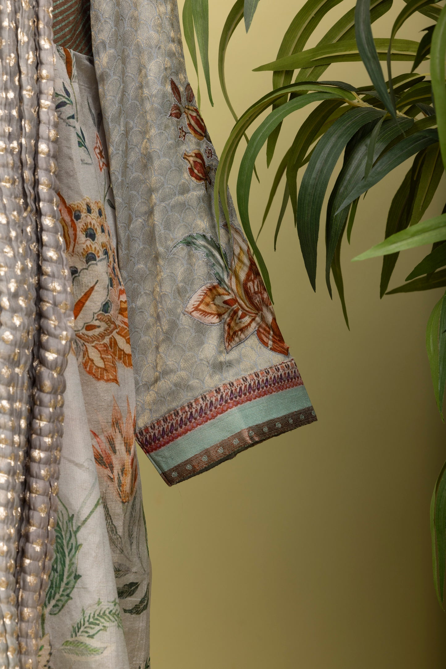 A/3-10: Birds & bloom